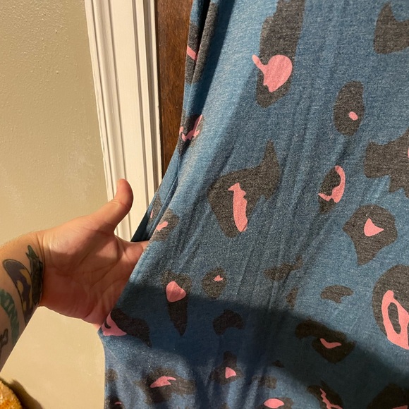 Blue leopard print dress - Picture 2 of 4